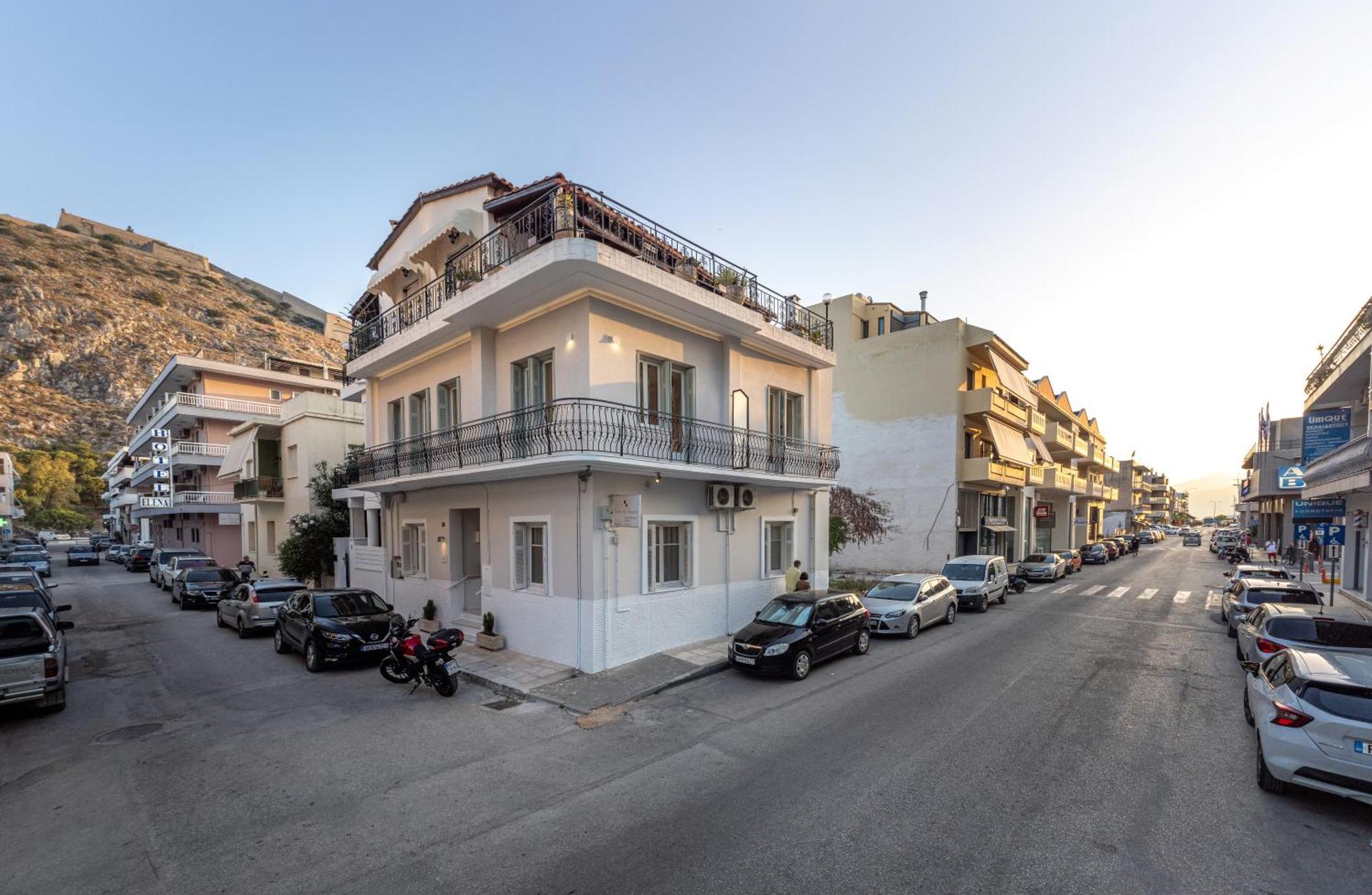 Casa Navarino By Immobilis นาฟปลิโอ ภายนอก รูปภาพ